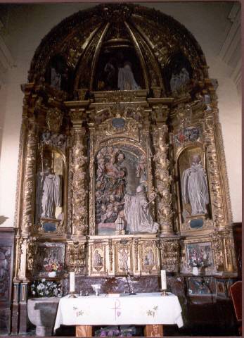 Altar mayor Nuestra Señora de La Asunción de Abanto