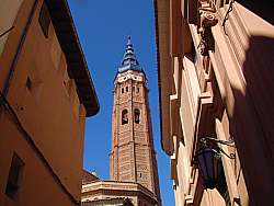 Fachada San Pedro de los Francos en Calatayud