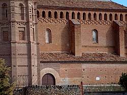 Lateral de la Iglesia de Mainar