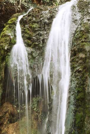 Nuévalos Salto de Requijada
