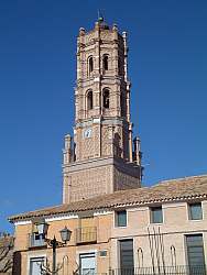 Detalle de la iglesia de Villamayor