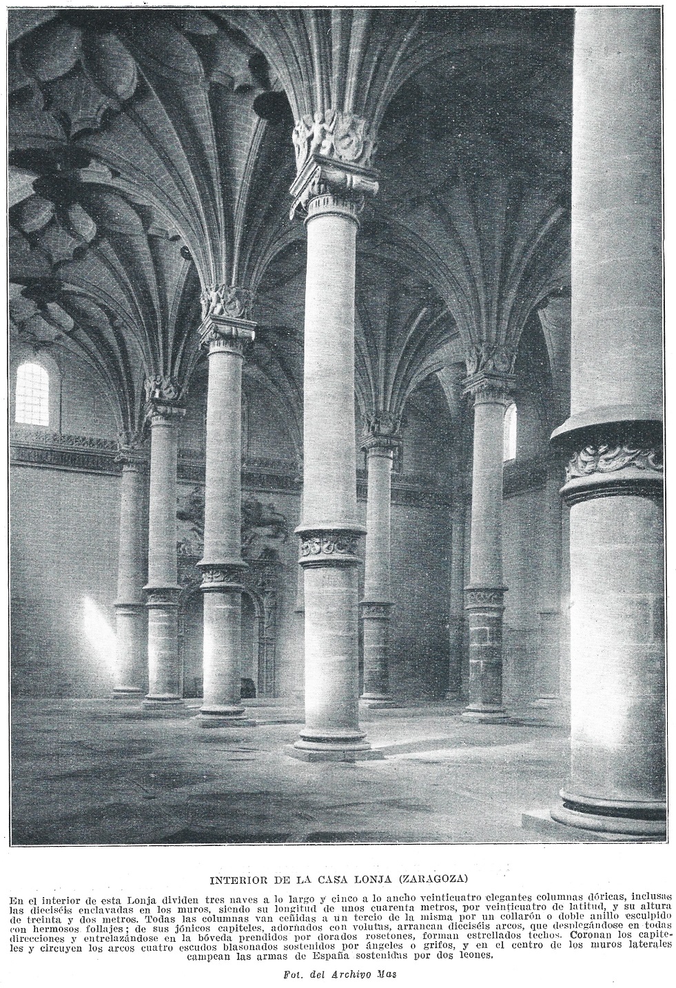 Interior de la Casa Lonja (Zaragoza).