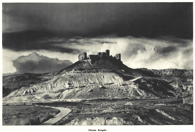 Monte Aragón. Huesca. España Pueblos y Paisajes en 1942