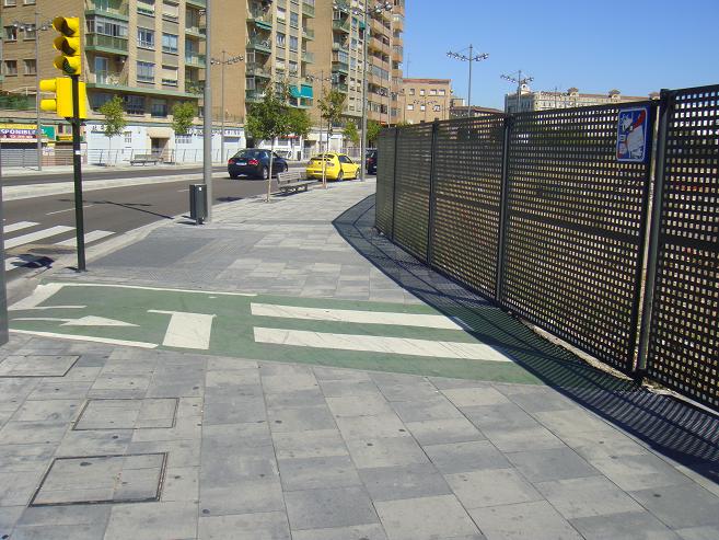 Carril bici por Zaragoza