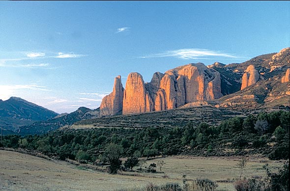 Mallos de Riglos cesca de Huesca capital