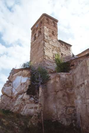 Torre Iglesia fortaleza de Nuevalos