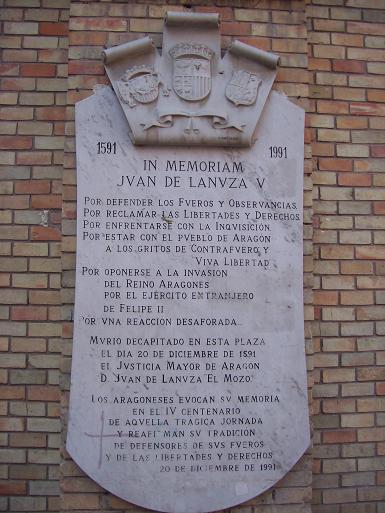 Placa conmemorativa a Juan de Lanuza El Joven